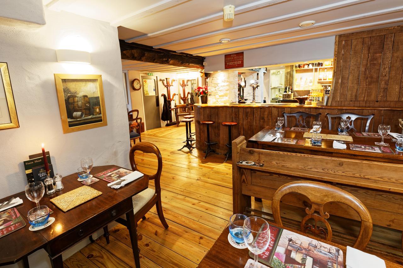 Rams Head Inn Dolton ภายนอก รูปภาพ